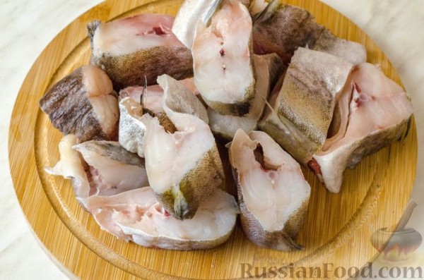 Рыбный суп с шампиньонами и солёными огурцами