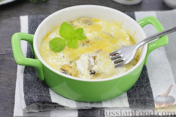 Мидии, запечённые с сыром и сливками