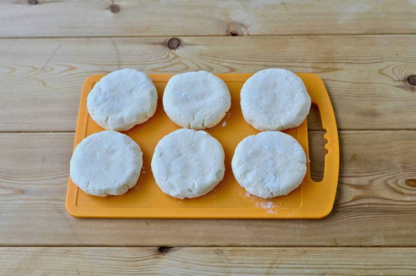 Классические сырники из творога на сковороде